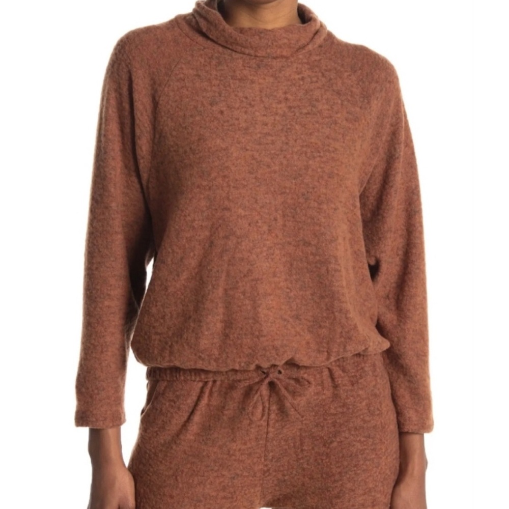 LUSH Rust Drawstring Hem T Neck Top